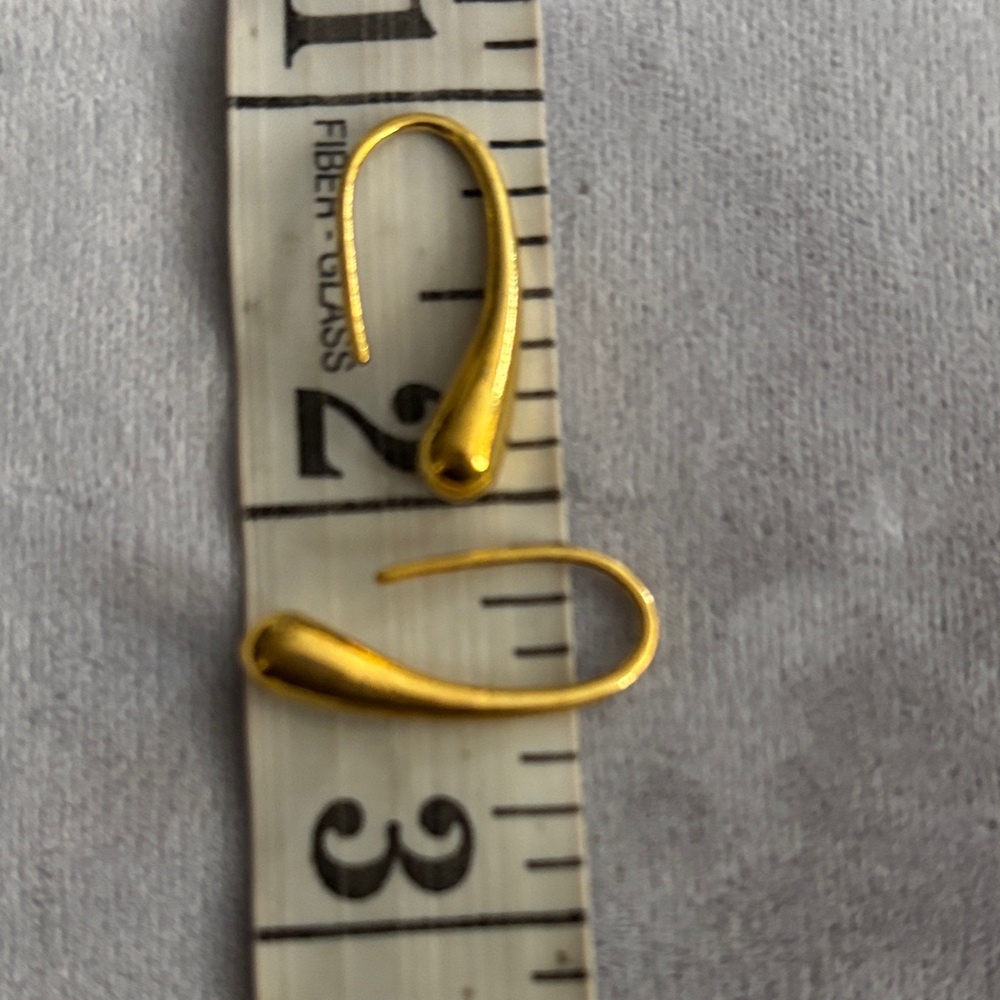Chic Gold Drop Earrings - Picture 3 of 8